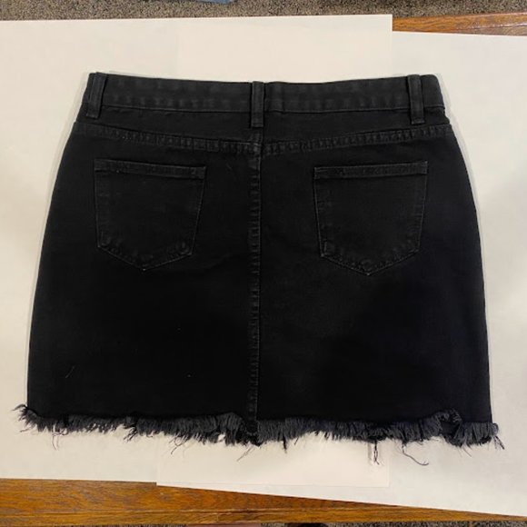 Black Jean Skirt-New Never Worn - Picture 6 of 7